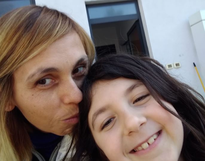 Raccontiamoci al tempo del coronavirus — Silvana Tapparo – Parrucchiera e Mamma